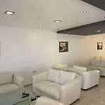 ホテル Konfor